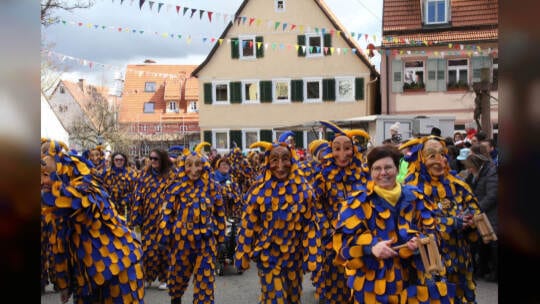 Desfile de Fasnet Tiefenbronn · TCV Schmellenhopfer — excursión en la Selva Negra del norte
